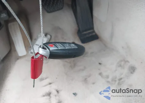 2013 Infiniti G37 Journey from USA, damaged, VIN JN1CV6AP8DM301176